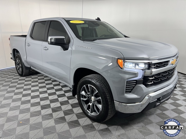 2024 Chevrolet Silverado 1500 LT's photo