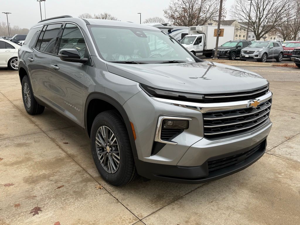 2026 Chevrolet Traverse LT's photo
