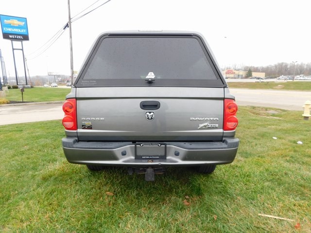 2011 Dodge Dakota SXT SLT photo 4