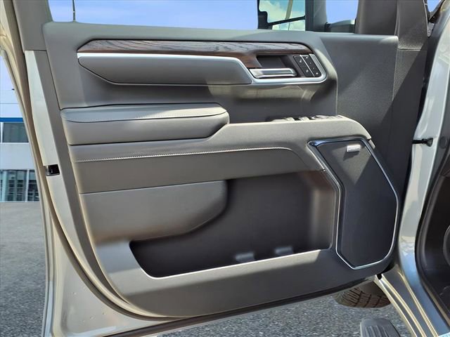 2025 Gmc Sierra 2500 HD SLT photo 18