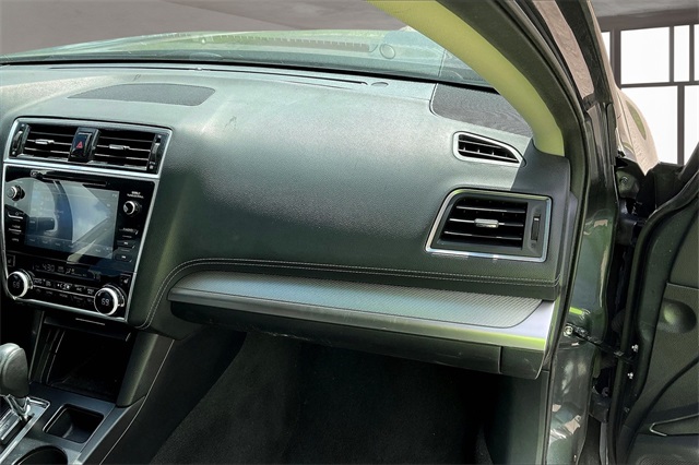 2018 Subaru Outback 2.5i Premium photo 18