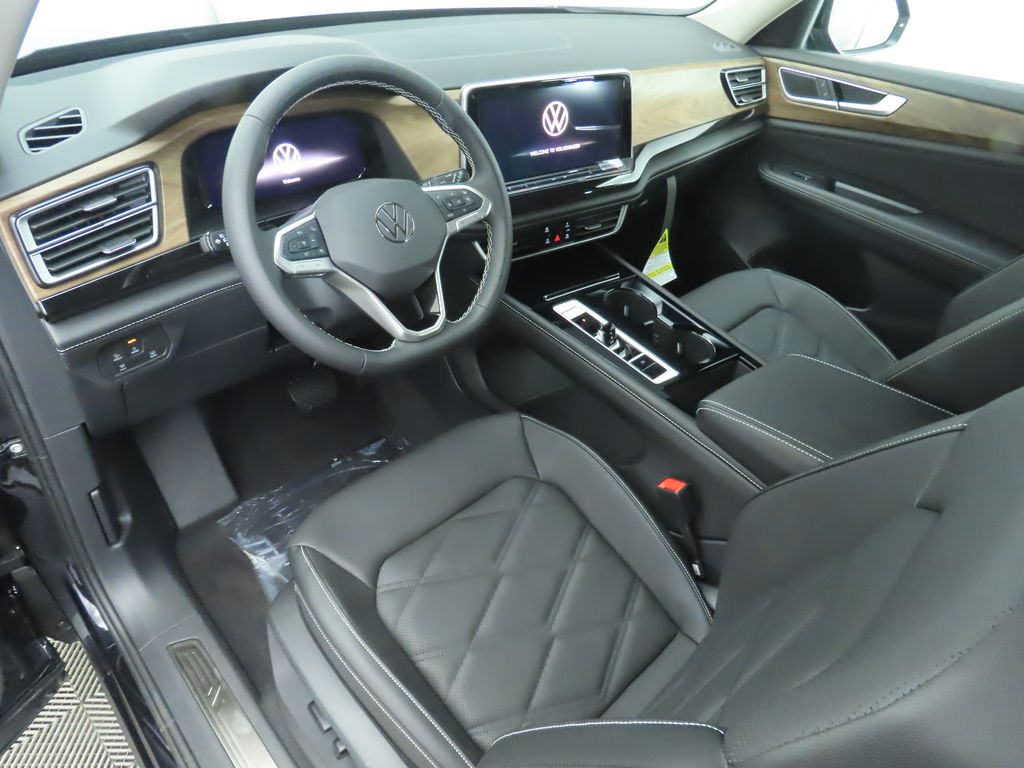 2026 Volkswagen Atlas SE Technology photo 9