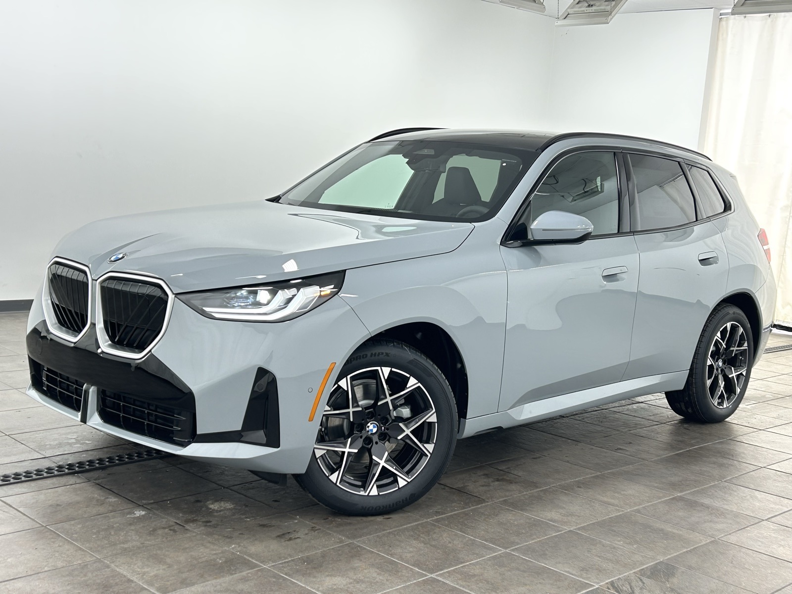 2026 BMW X3 30's photo