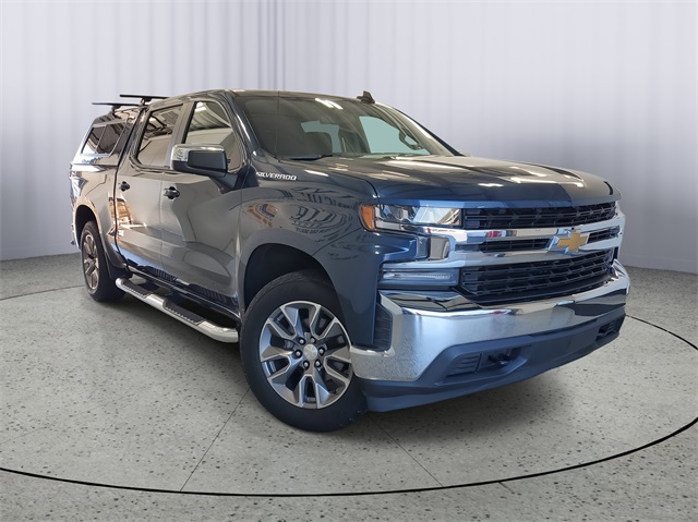 2019 Chevrolet Silverado 1500 LT photo 2