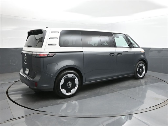 2025 Volkswagen ID. Buzz Pro Plus photo 14