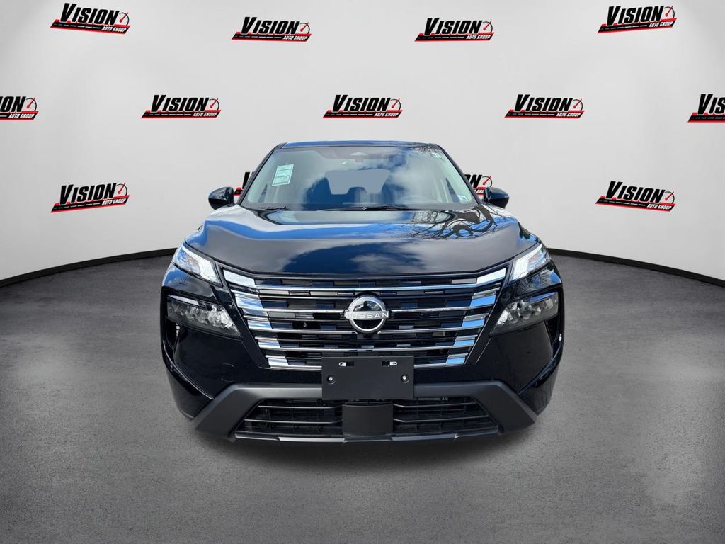 2026 Nissan Rogue SV photo 2