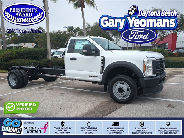 2026 Ford F-450 Super Duty Chassis Cab XL's photo
