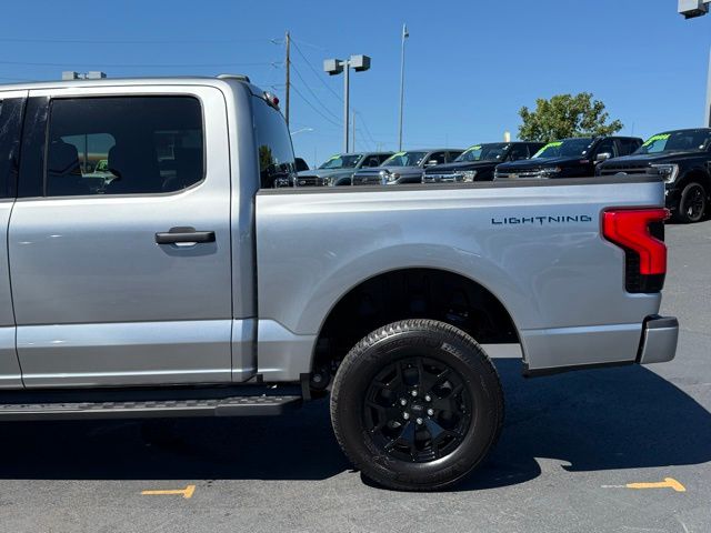 2025 Ford F-150 Lightning XLT photo 11