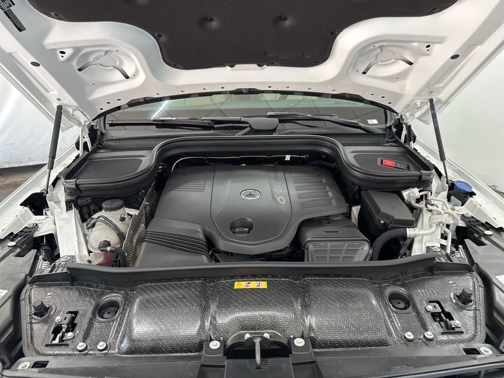 2026 Mercedes Benz GLS 450 4MATIC photo 32