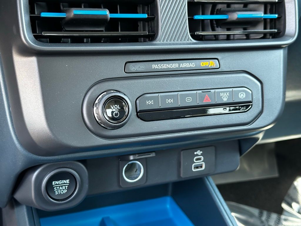 2025 Ford Maverick XLT photo 10
