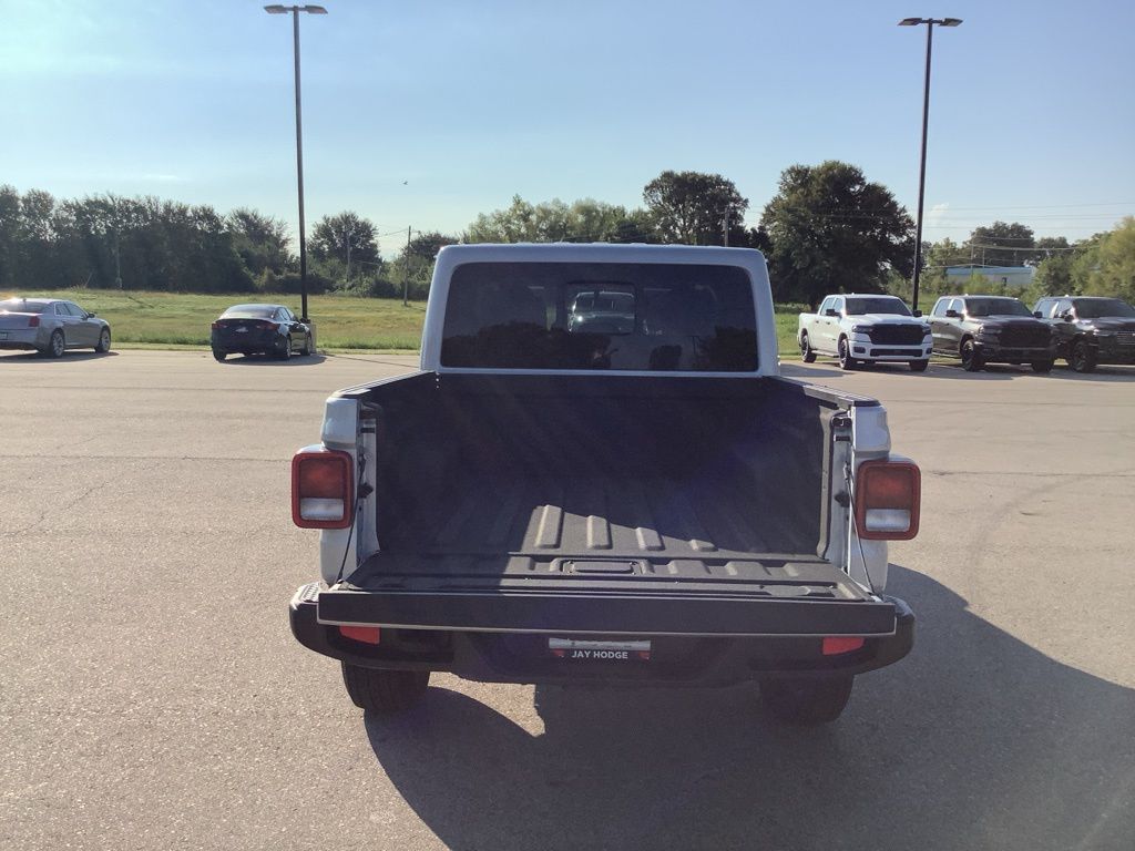 2023 Jeep Gladiator Overland photo 10