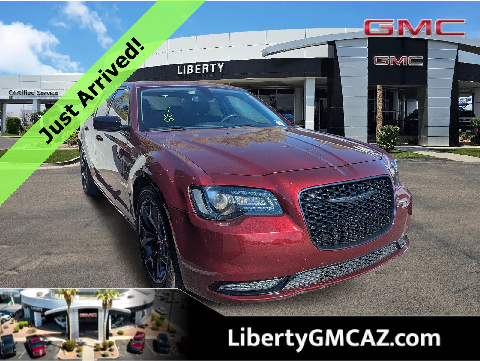 2023 Chrysler 300 Touring's photo