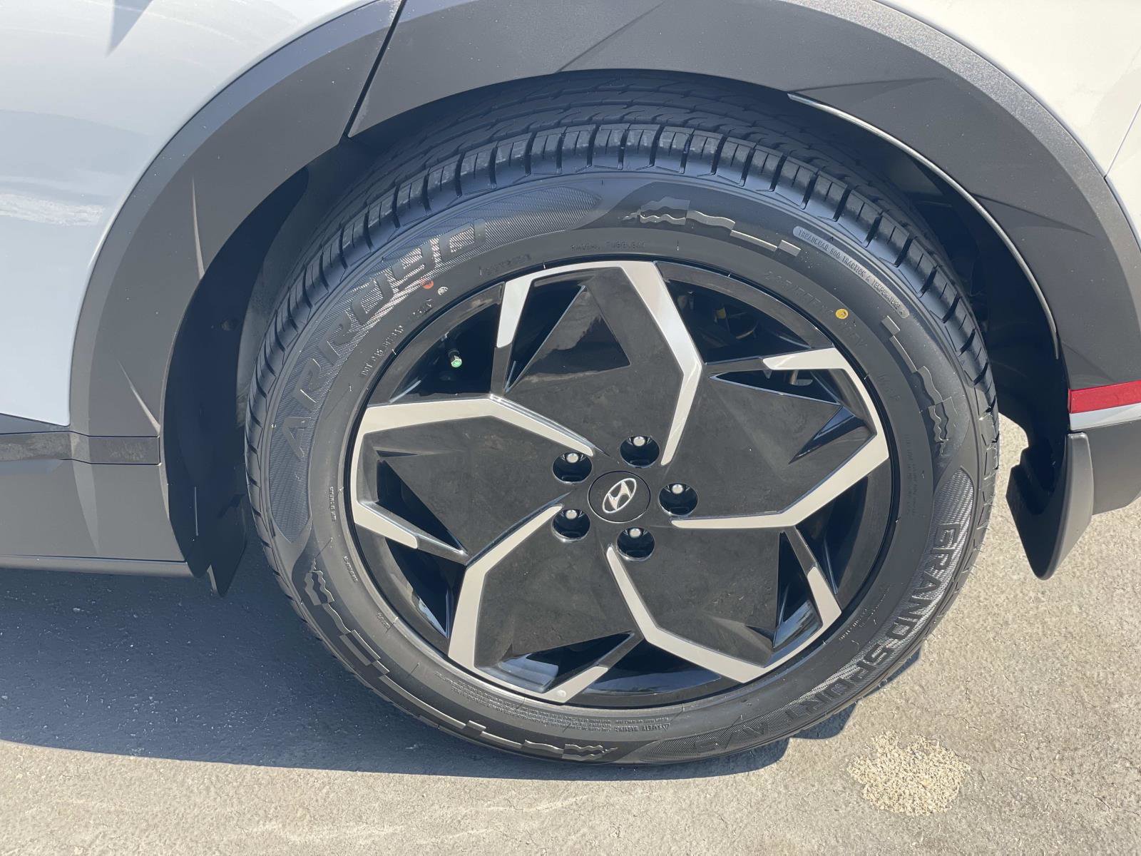2023 Hyundai Ioniq 5 SE photo 24