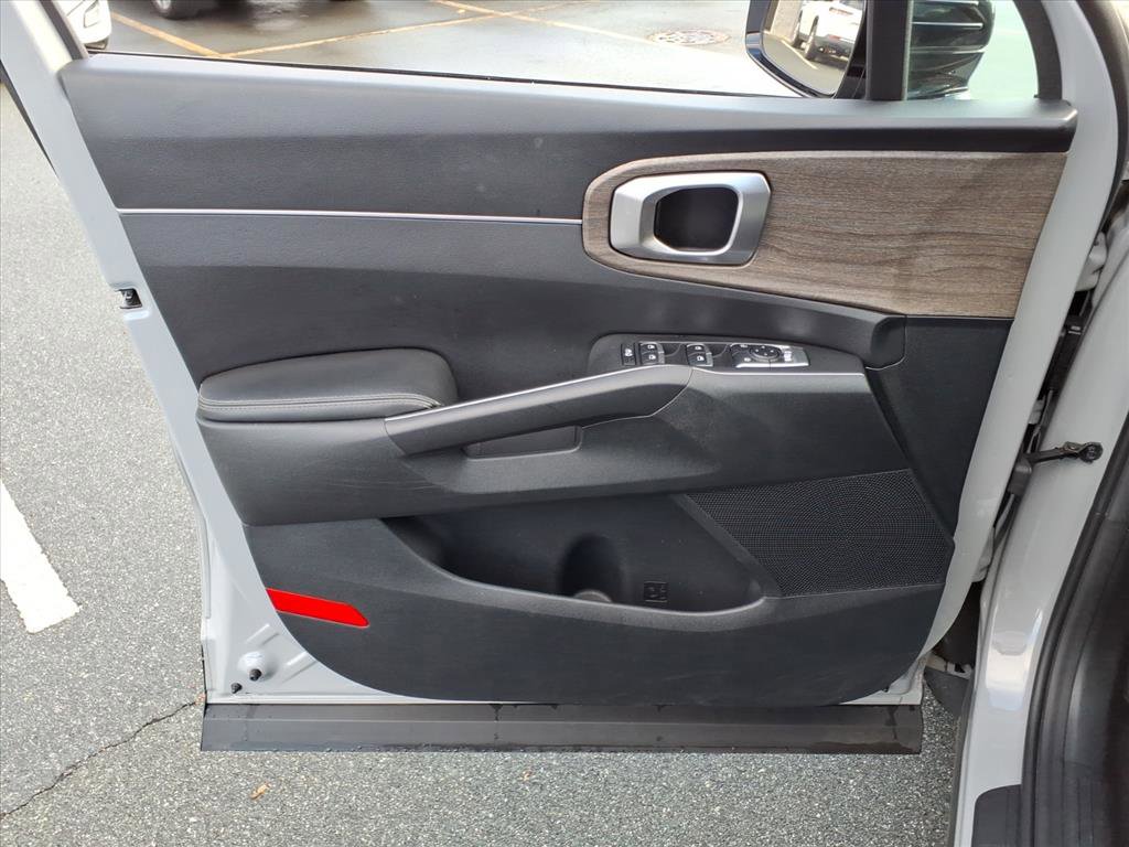 2022 Kia Sorento EX photo 4