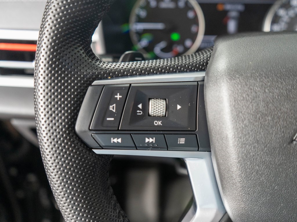 2023 Mitsubishi Outlander SE Black Edition photo 15