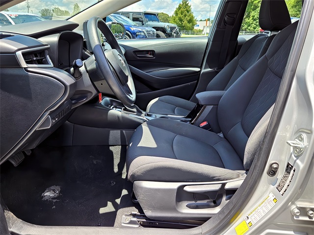 2022 Toyota Corolla LE photo 12
