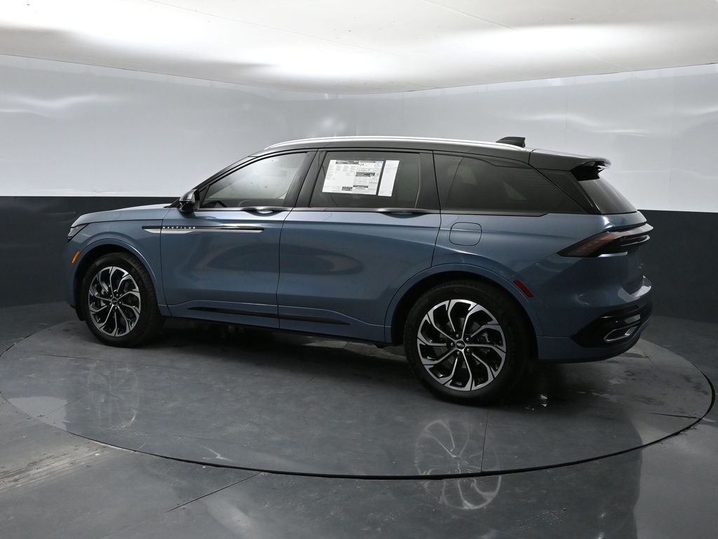 2026 Lincoln Nautilus Reserve photo 4