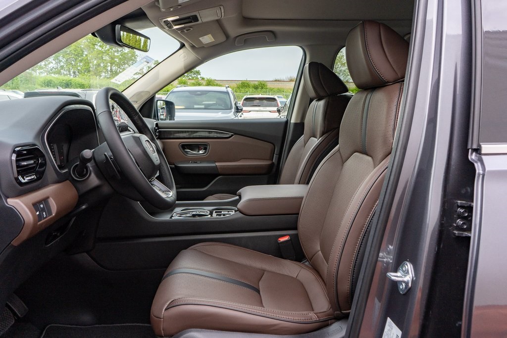2025 Honda Pilot Elite photo 26