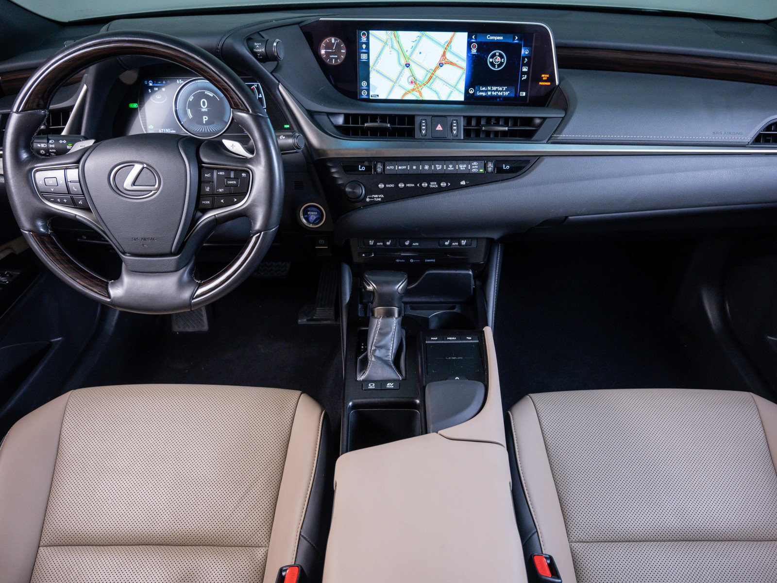 2019 Lexus ES 300h photo 13