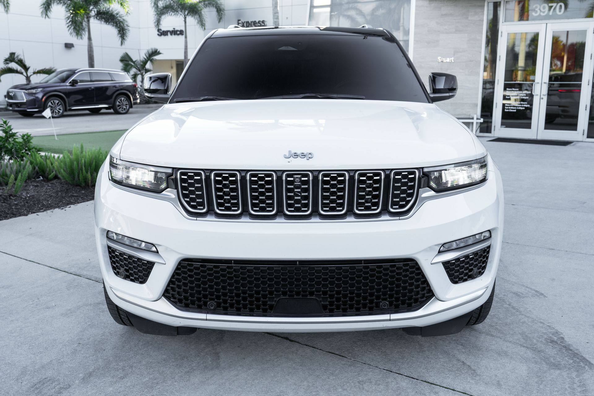 2022 Jeep Grand Cherokee Summit Reserve 4xe photo 2