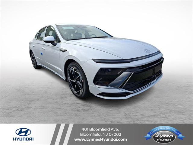 2026 Hyundai Sonata SEL's photo