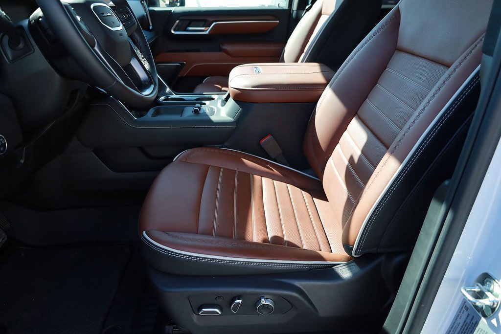 2025 Gmc Sierra 3500 HD Denali Ultimate photo 5