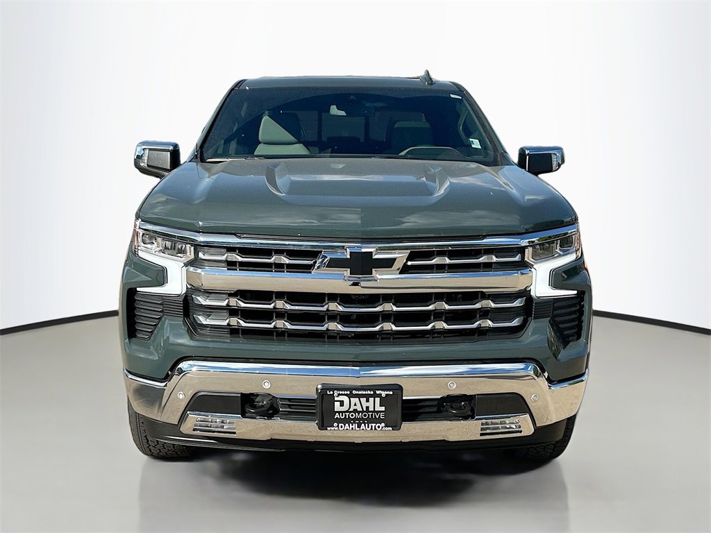 2026 Chevrolet Silverado 1500 LTZ photo 2