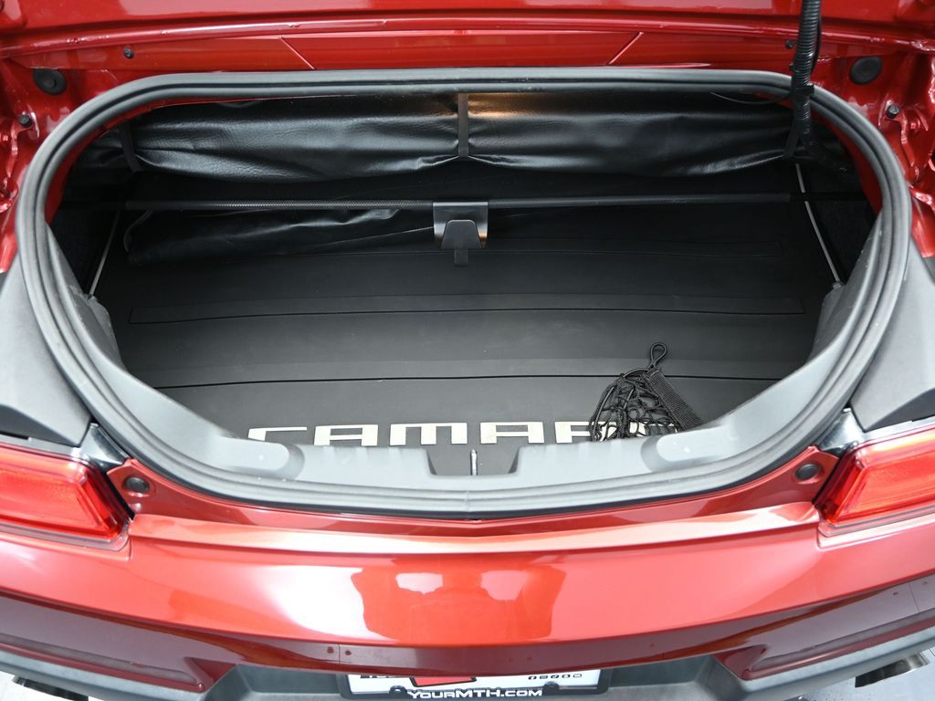 2015 Chevrolet Camaro 2SS photo 29