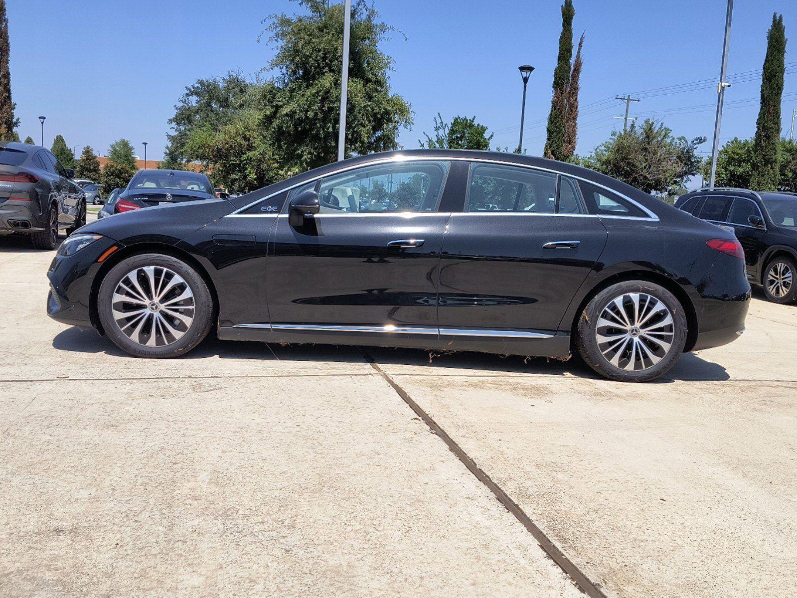 2023 Mercedes Benz EQE-Class Sedan photo 3