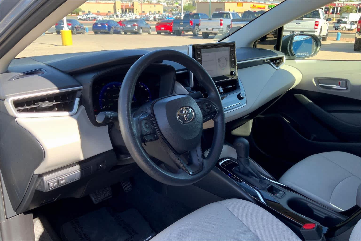 2021 Toyota Corolla Hybrid LE photo 16