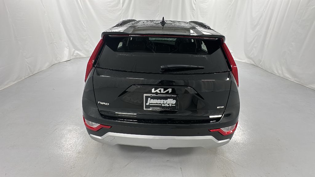 2025 Kia Niro EX photo 4