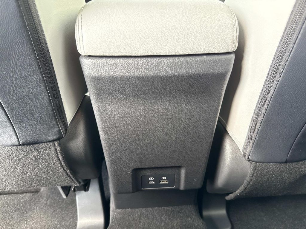 2025 Mitsubishi Eclipse Cross SEL photo 15