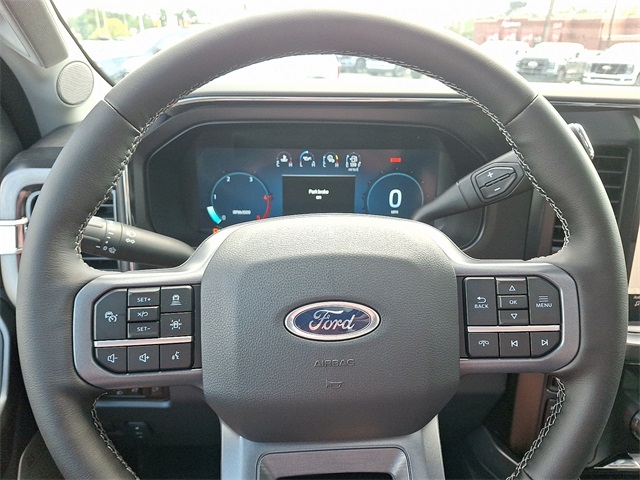 2025 Ford F-350 Lariat photo 15