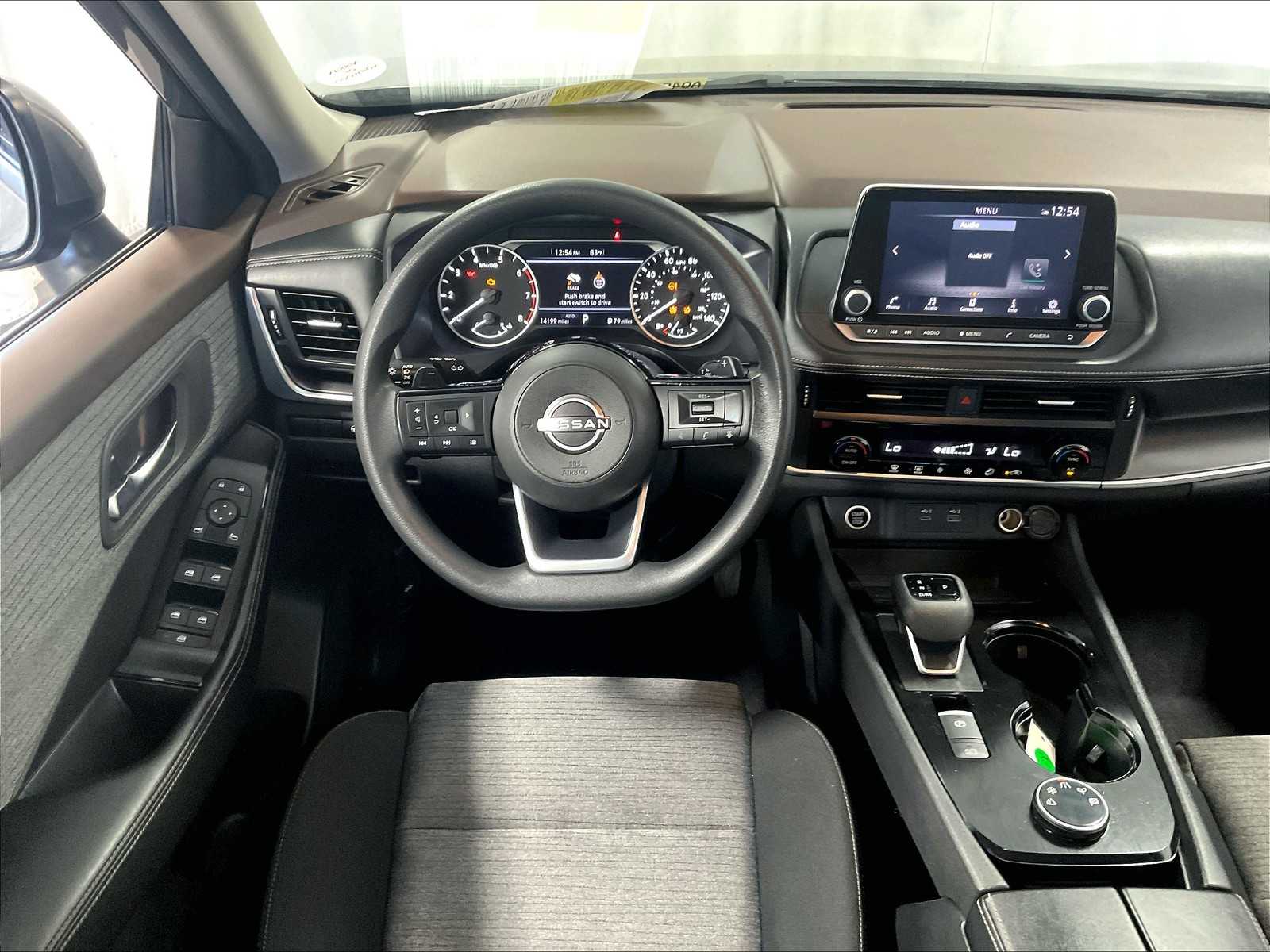 2023 Nissan Rogue SV photo 17