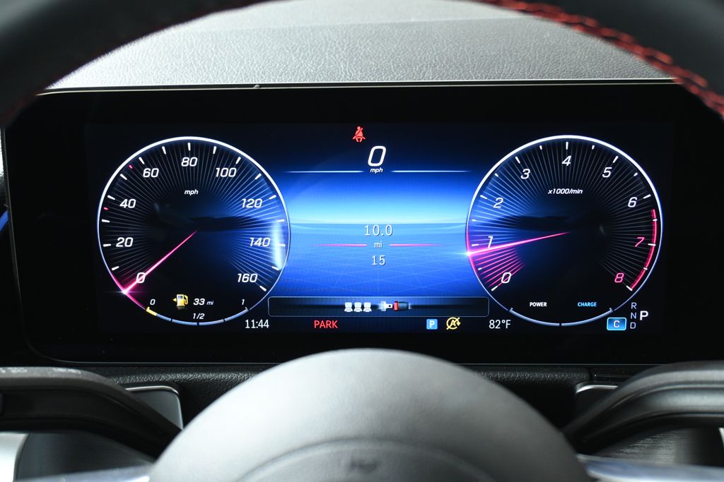 2025 Mercedes Benz GLB 250 4MATIC photo 12