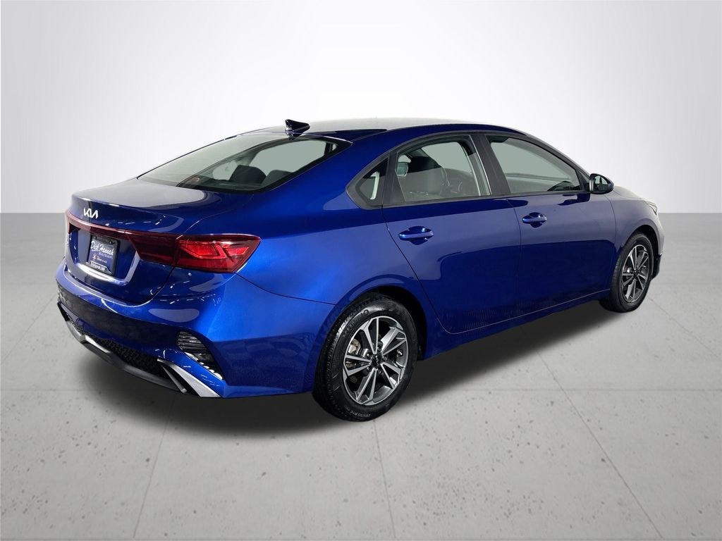 2023 Kia Forte LXS photo 6