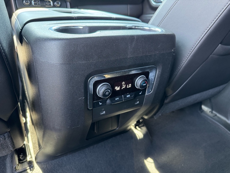 2021 Chevrolet Tahoe High Country photo 15