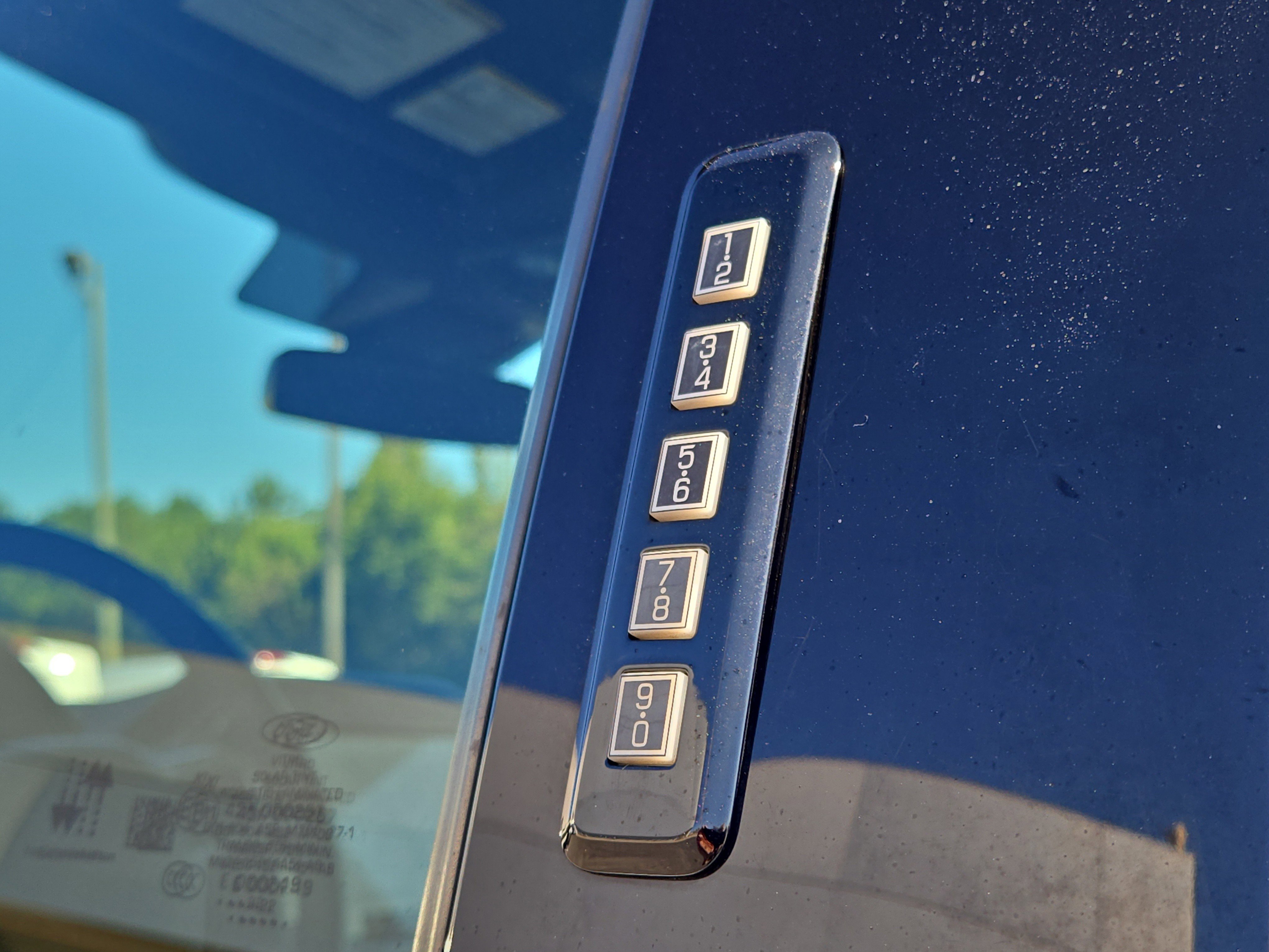 2022 Ford F-250 Platinum photo 3