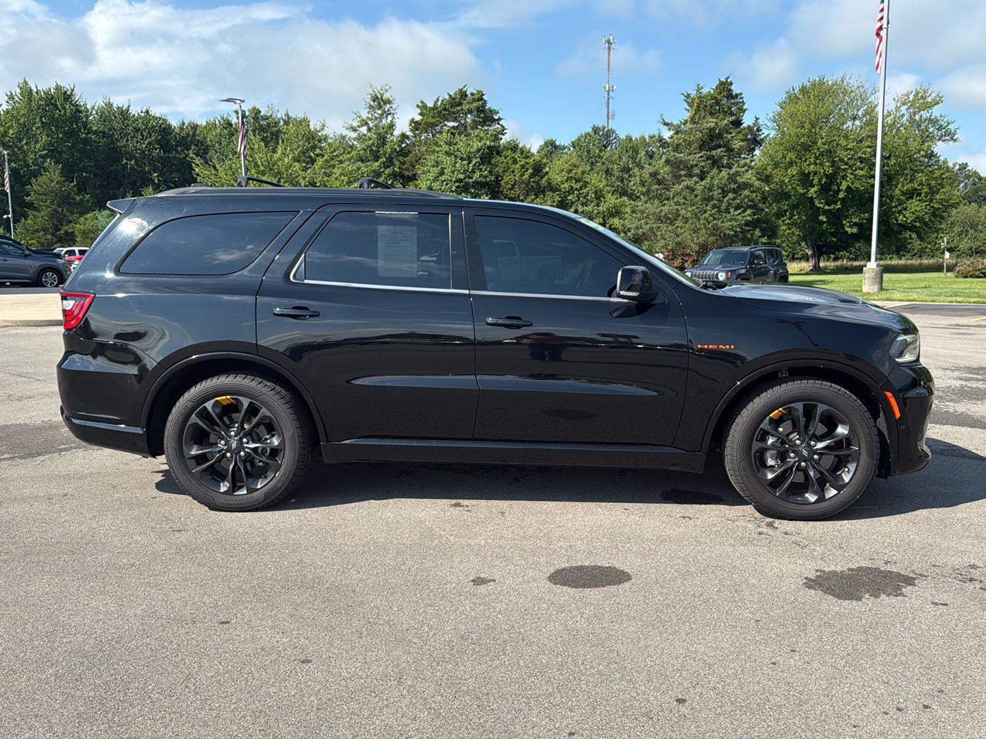 2022 Dodge Durango Sport photo 3