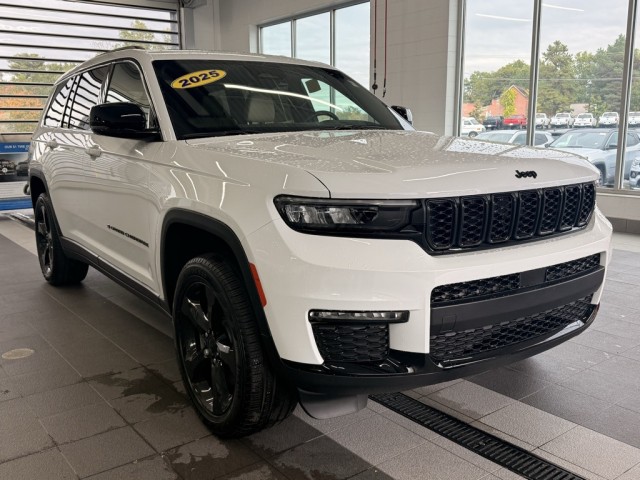 2025 Jeep Grand Cherokee L Limited's photo