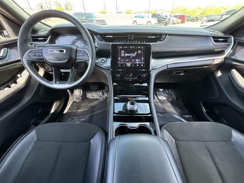 2023 Jeep Grand Cherokee Altitude photo 14