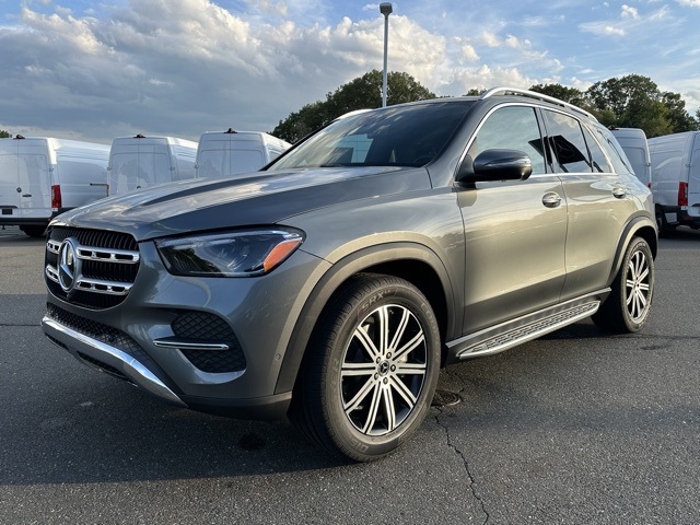 2026 Mercedes Benz GLE 350 4MATIC photo 3