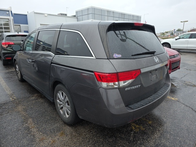 Used 2016 Honda Odyssey SE with VIN 5FNRL5H3XGB089064 for sale in O'Fallon, IL