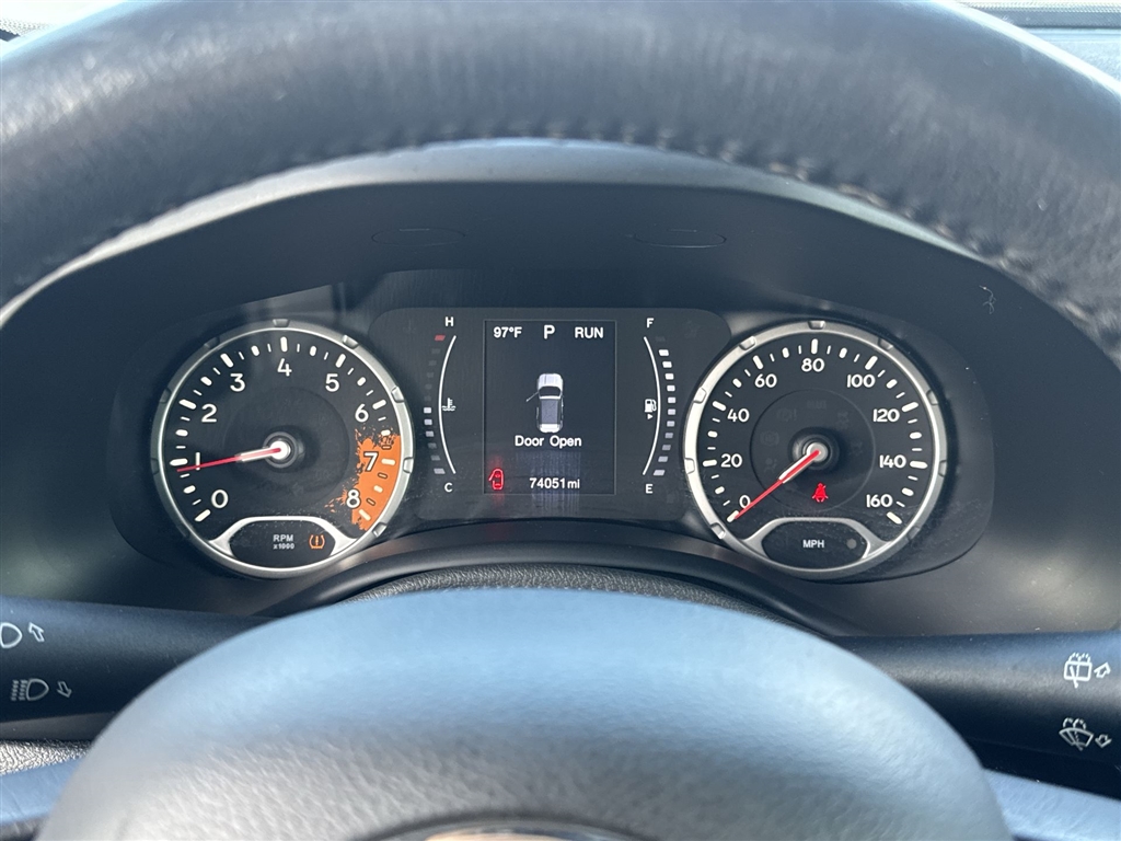2017 Jeep Renegade Latitude North Edition photo 3