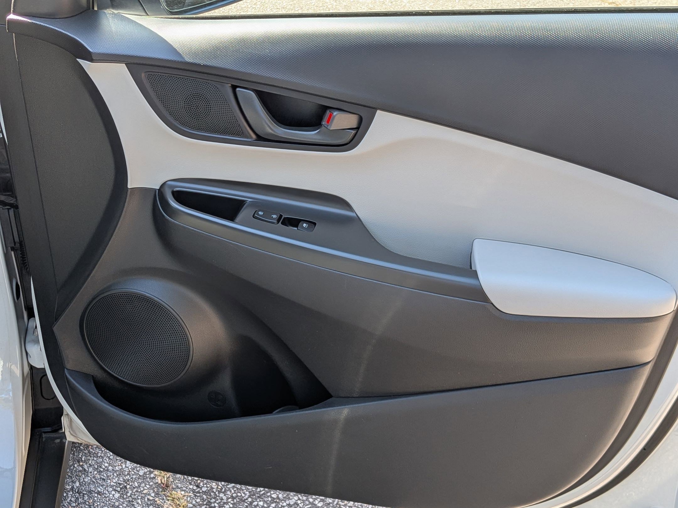2023 Hyundai Kona SEL photo 33