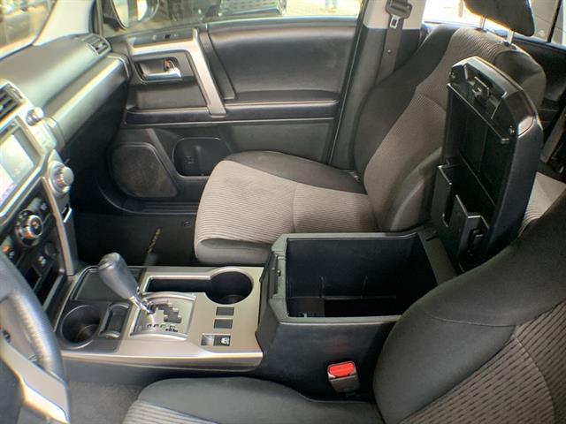 2019 Toyota 4Runner SR5 photo 21