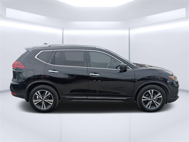 2018 Nissan Rogue SL photo 2