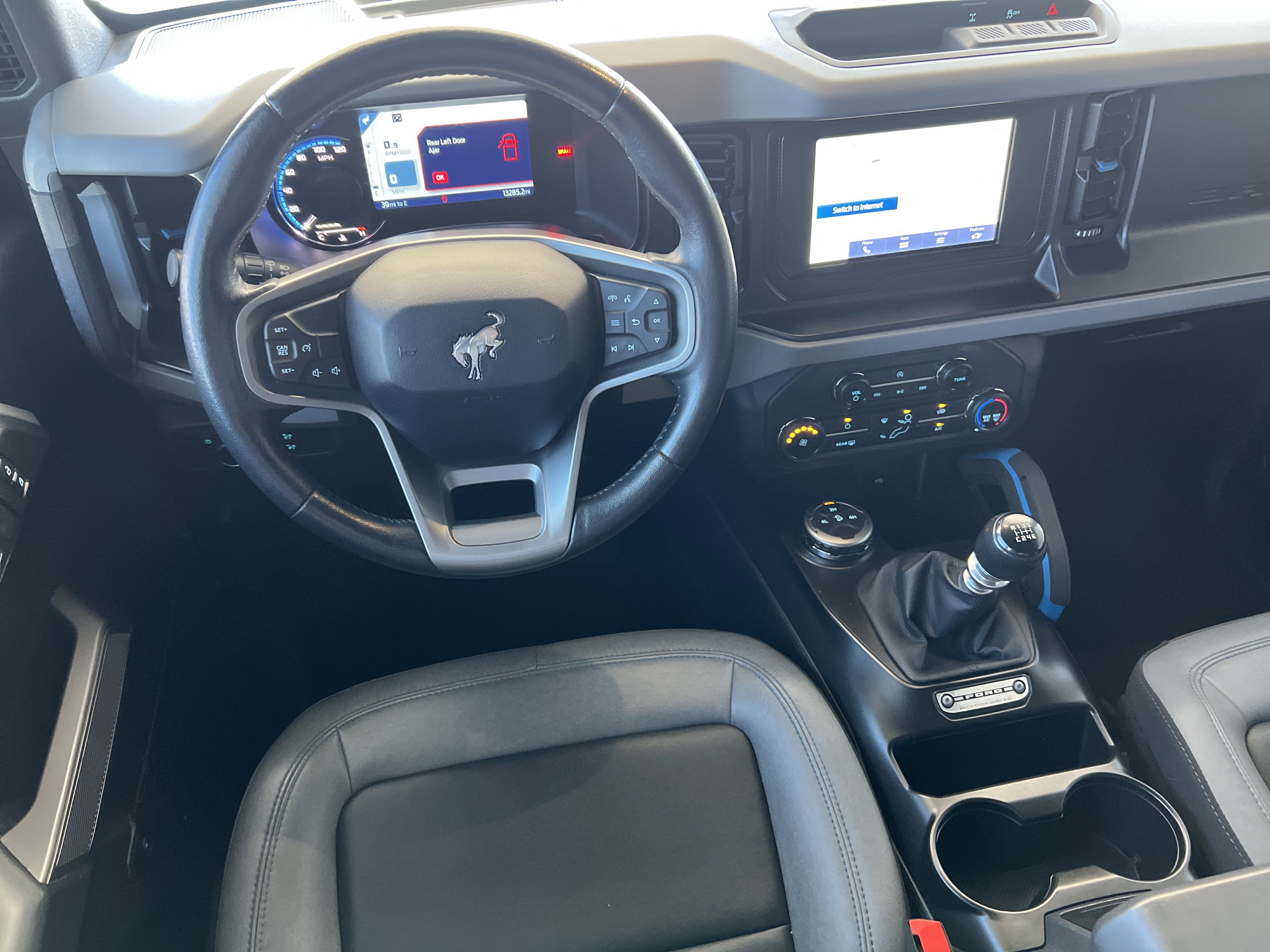 2022 Ford Bronco Black Diamond photo 7