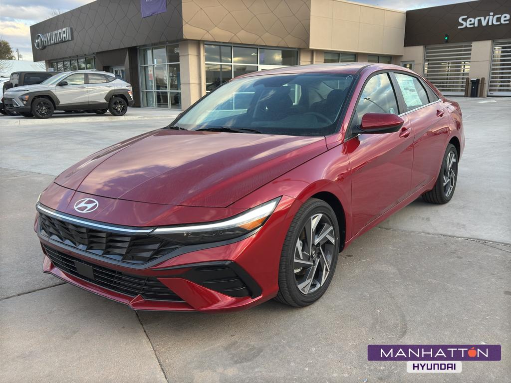2025 Hyundai Elantra SEL's photo