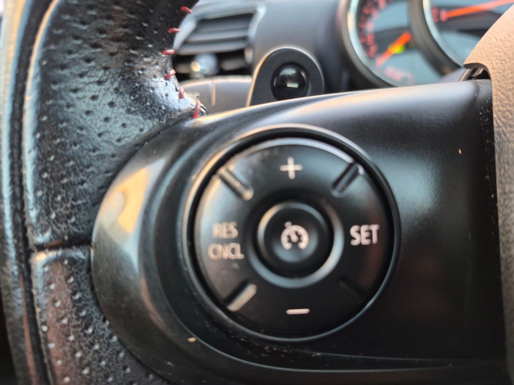 2019 Mini Cooper Base S ALL4 photo 15